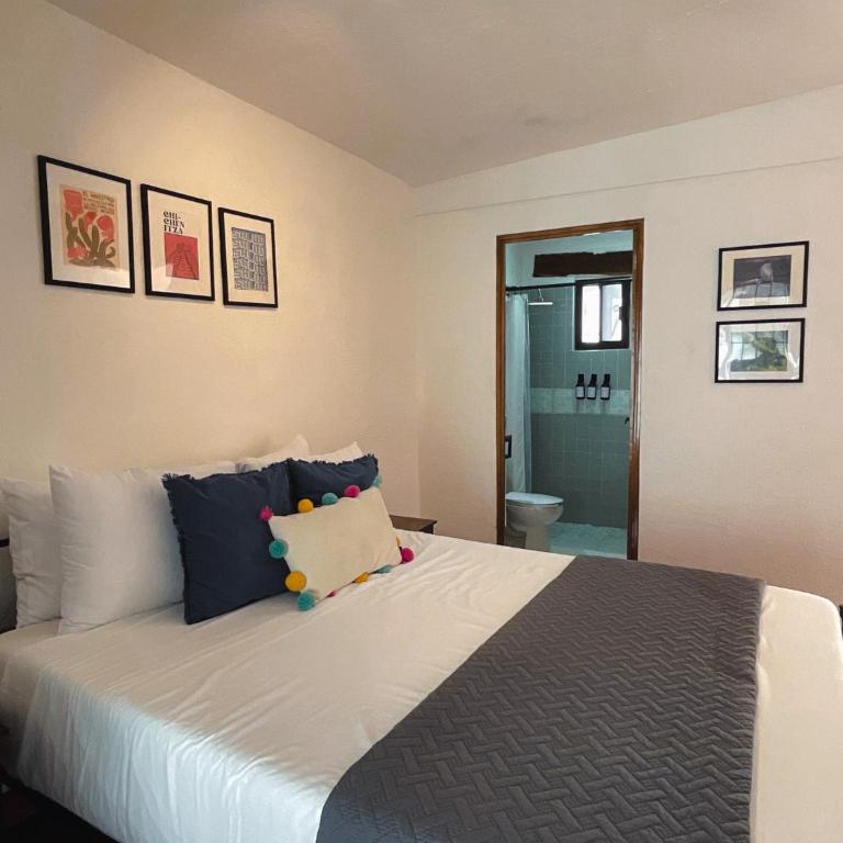 The Boat House Suites - Double Room with Private Bathroom - 11