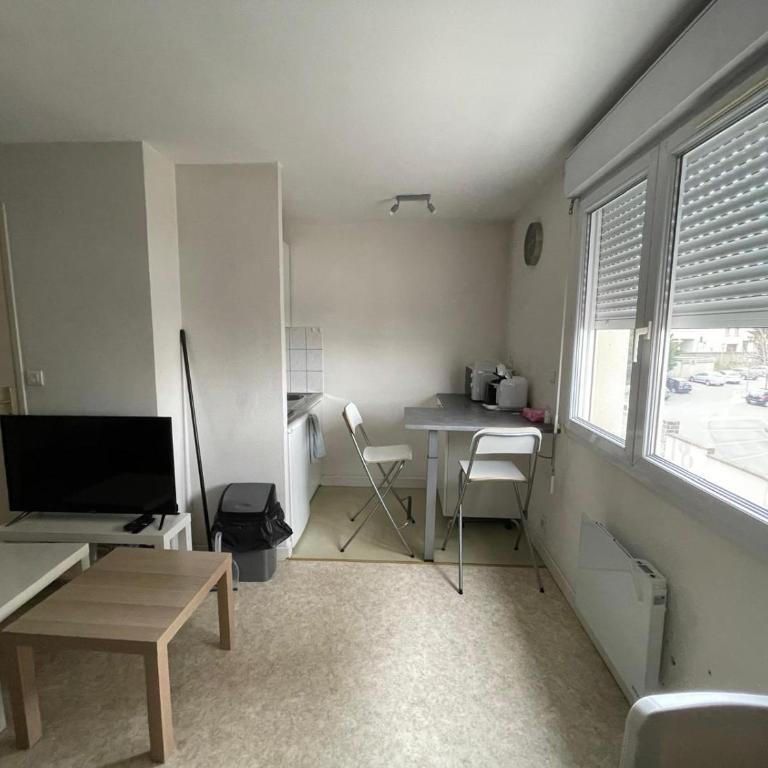 Studio 20m2 stationnement gratuit wifi 4 rue proudhon - Apartamento de 1 dormitorio - 19