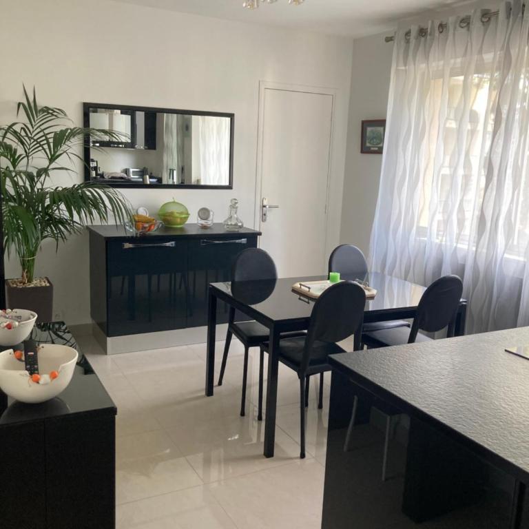 Superbe appartement 2 chambres à 2km centre Cannes - Appartement 2 Chambres - 7