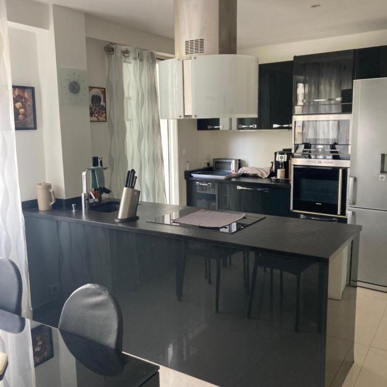 Superbe appartement 2 chambres à 2km centre Cannes - Appartement 2 Chambres - 8