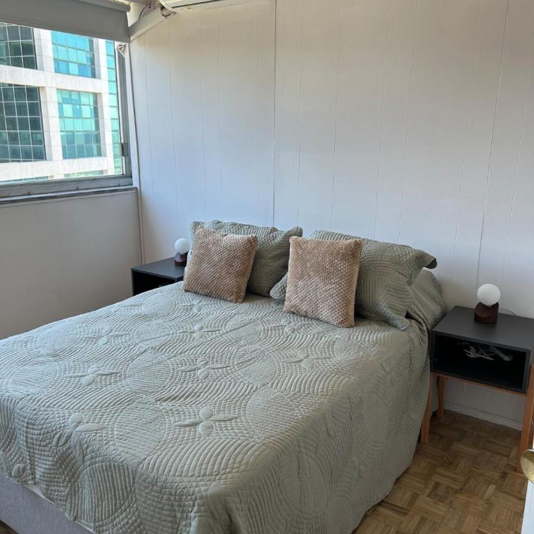 Central Montevideo with Stunning View - Apartamento de 2 dormitorios - 2