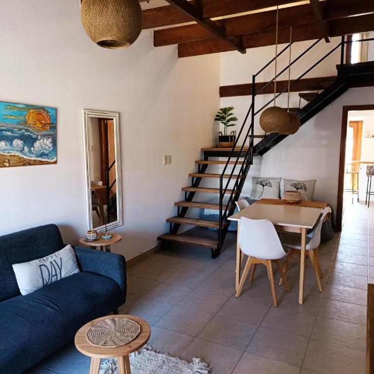 Arena Duplex - One-Bedroom House - 3