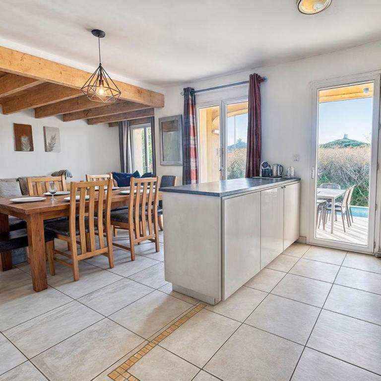 Séjour golf & piscine à Béziers - Maison 3 Chambres - 17