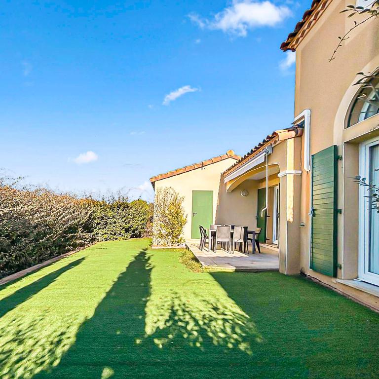 Séjour golf & piscine à Béziers - Maison 3 Chambres - 50
