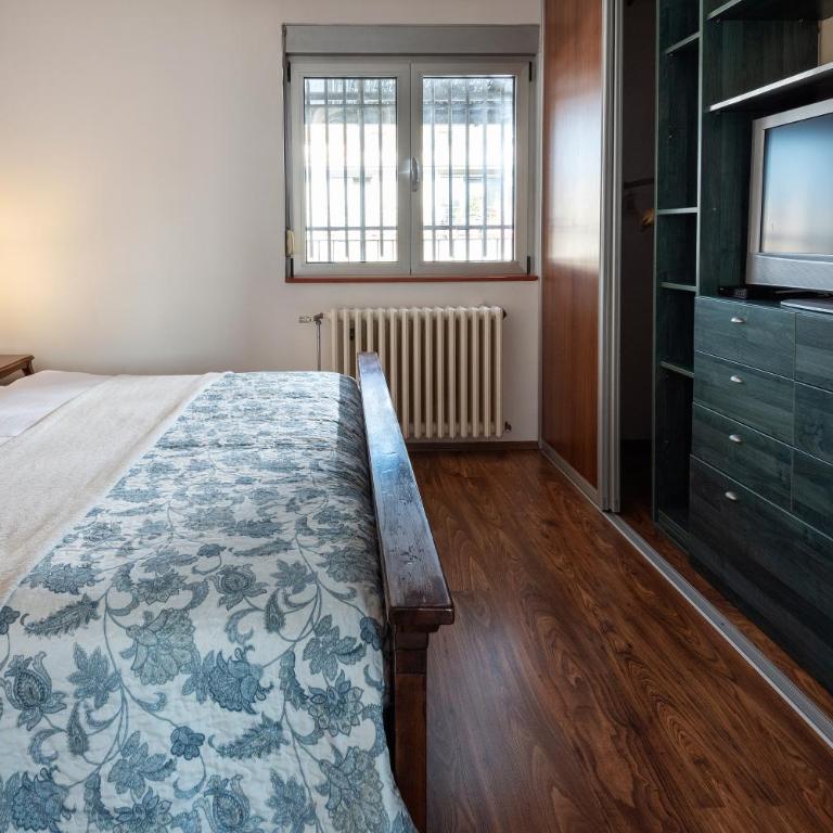 Čubrina - central 2bdrm & 45m2 Rooftop Terrace - Apartman sa 2 Spavaće Sobe i Terasom - 10