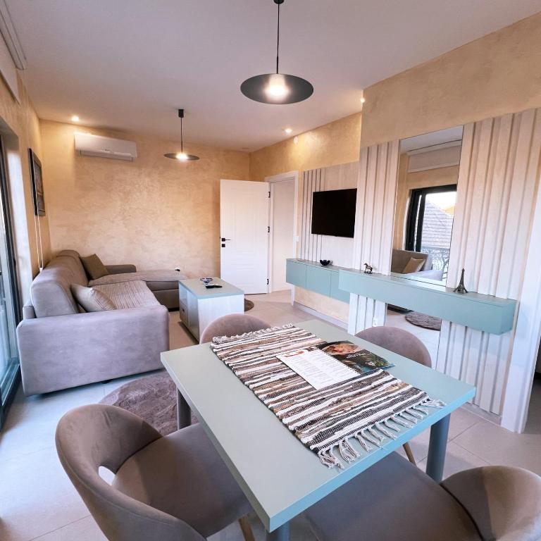 Apartments Aerodrom - Apartman s 1 Spavaćom Sobom i Vrtom - 3