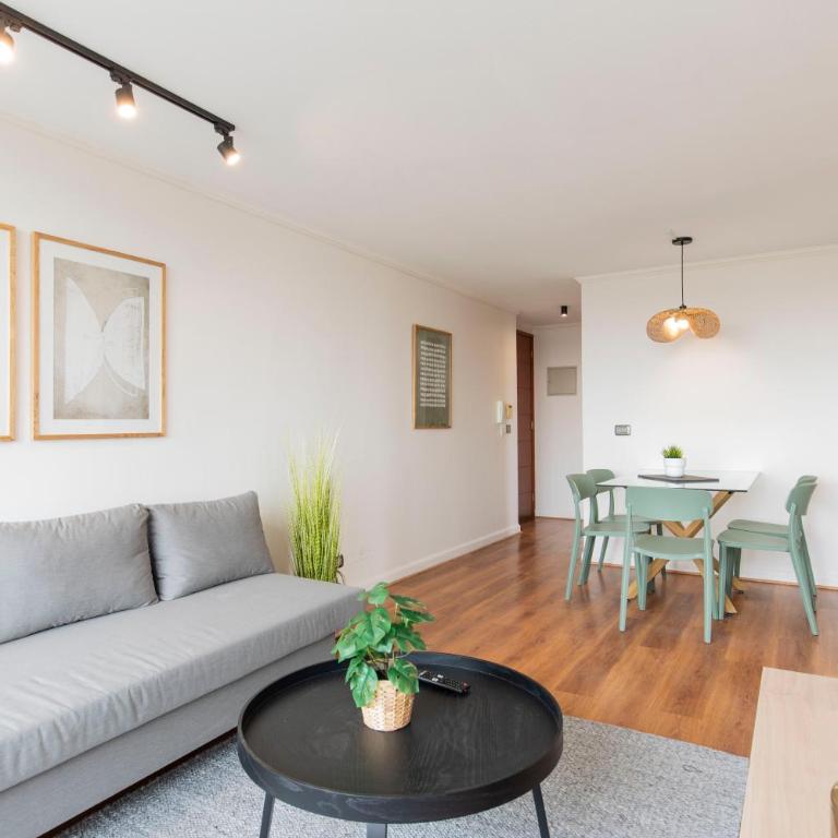 Costanera Center - vistas, metro, parking mm275 - Two-Bedroom Apartment with Balcony and Terrace - 6