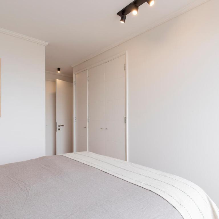 Costanera Center - vistas, metro, parking mm275 - Two-Bedroom Apartment with Balcony and Terrace - 13