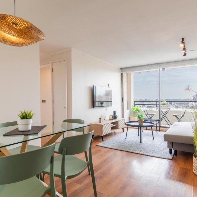 Costanera Center - vistas, metro, parking mm275 - Two-Bedroom Apartment with Balcony and Terrace - 1