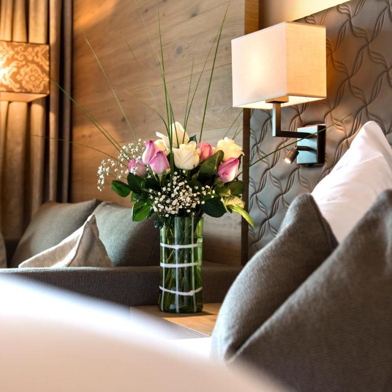 Hotel Sonnbichl - Deluxe Doppelzimmer mit Balkon - 4
