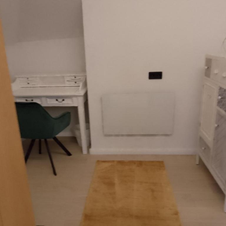 Villa-Stern - Doppelzimmer mit Poolblick - 2