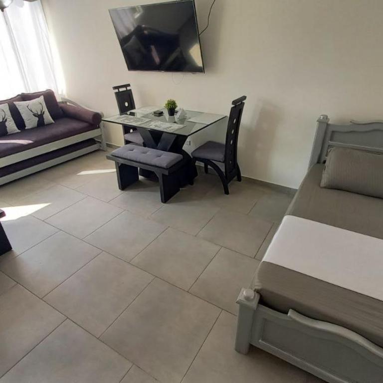 Apartamento Cerca a la playa, Piscina, Wifi, AC - Two-Bedroom Apartment - 1