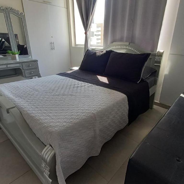 Apartamento Cerca a la playa, Piscina, Wifi, AC - Two-Bedroom Apartment - 21
