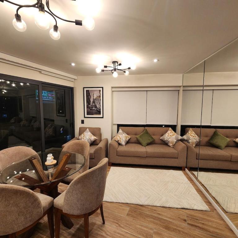 Elegante Departamento de Estreno en Centro Financiero - Two-Bedroom Deluxe Apartment with Balcony - 1