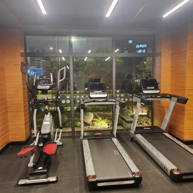 Elegante Departamento de Estreno en Centro Financiero - Two-Bedroom Deluxe Apartment with Balcony - 10