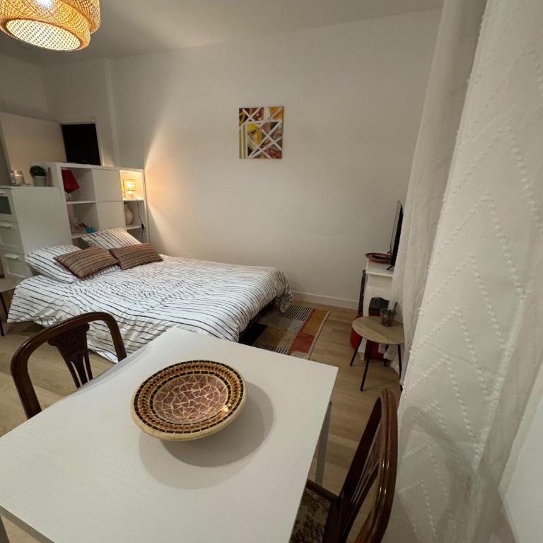 Cosy DUNOIS Studio rénové avec possibilité parking - Studio-Apartment - 7