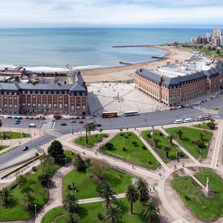 Departamento 2 ambientes a metros de plaza colon y del mar - Apartamento de 2 dormitorios - 5