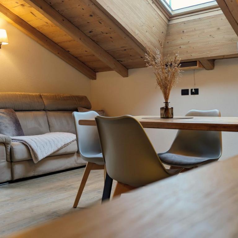 Silva: The Alpine Chalet - One-Bedroom Apartment with Balcony - 16