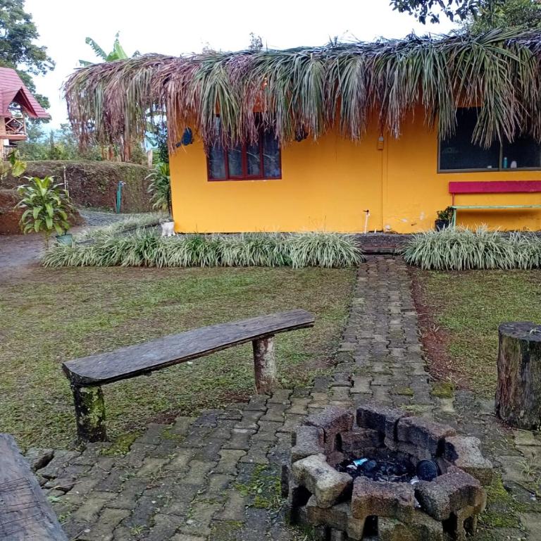 Cabañas la Miranda - Habitación Doble con baño privado externo - 1 o 2 camas - 26