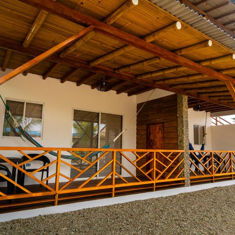 Mar Om - One-Bedroom Apartment - 2