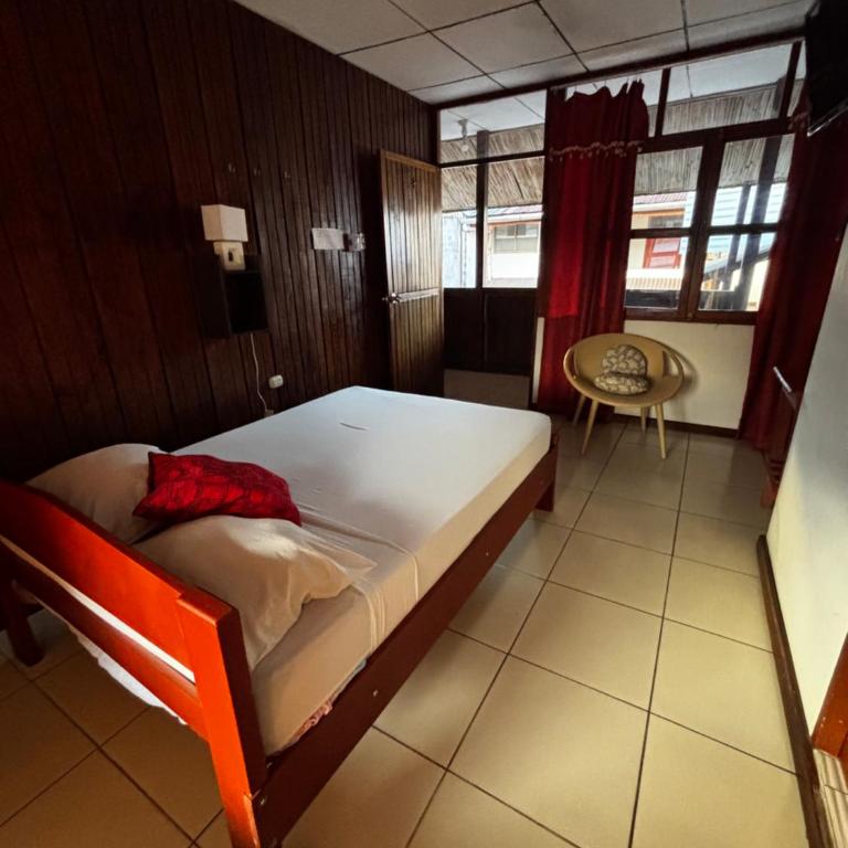 Hospedaje Casa Amazónica Iquitos - Habitación Doble con baño privado - 5