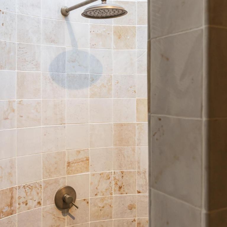 Arde La Selva - Suite con bañera de hidromasaje - 2