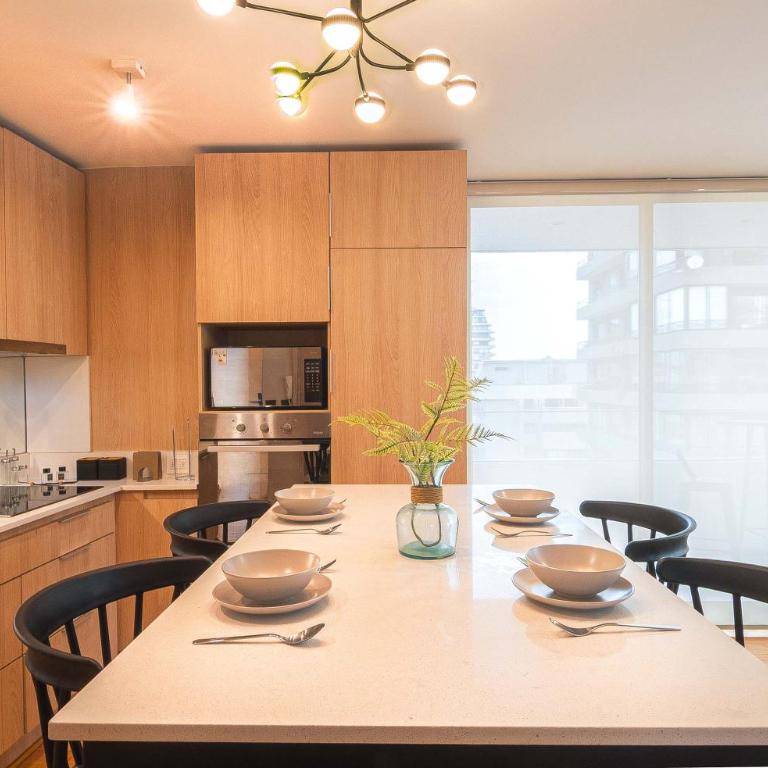 HOM l Las Condes 2D2B Metro Alcantara con Parking - Apartment - 3