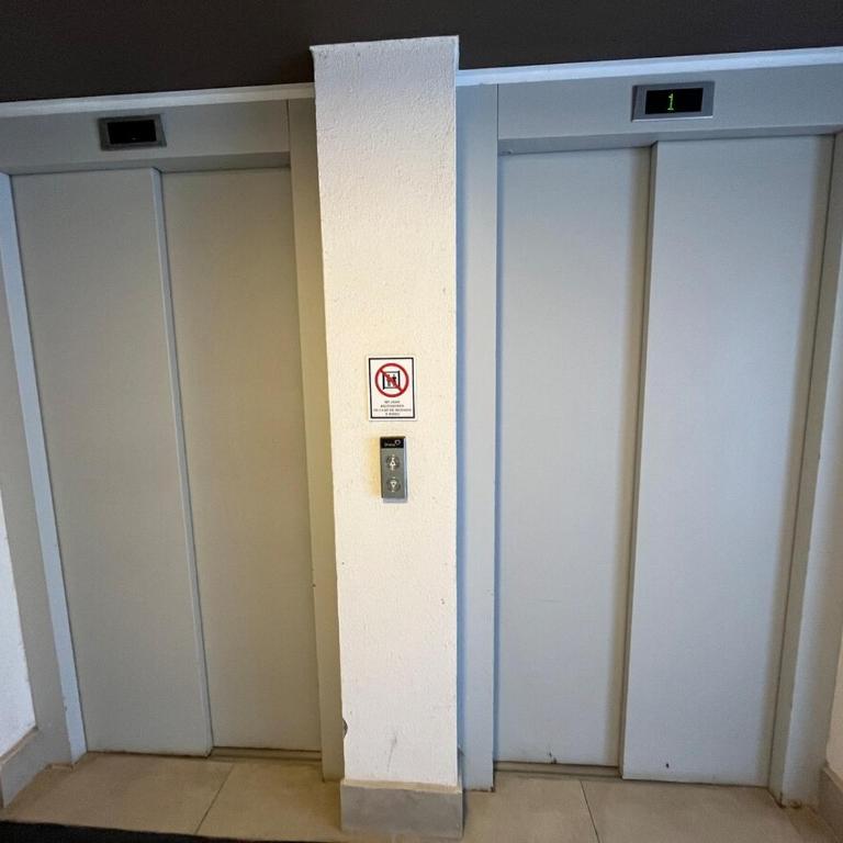 Espacioso iluminando equipado top cerca playa - Two-Bedroom Apartment - 17