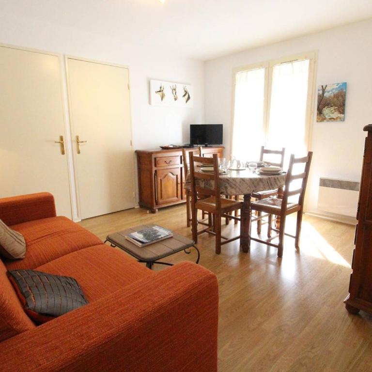 T2 Centre Luchon - Balcon - Parking Inclus - Animaux Bienvenus - FR-1-313-245 - Appartement - 1