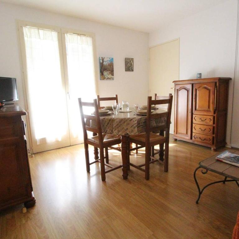 T2 Centre Luchon - Balcon - Parking Inclus - Animaux Bienvenus - FR-1-313-245 - Appartement - 6