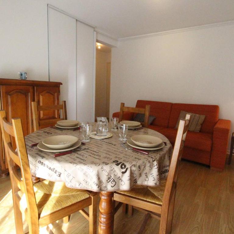 T2 Centre Luchon - Balcon - Parking Inclus - Animaux Bienvenus - FR-1-313-245 - Appartement - 8