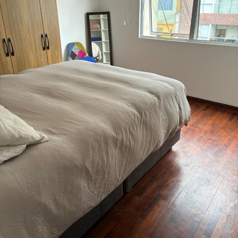 Apartment with 3 bedrooms near the sea in Miraflores - Three-Bedroom Apartment - 25