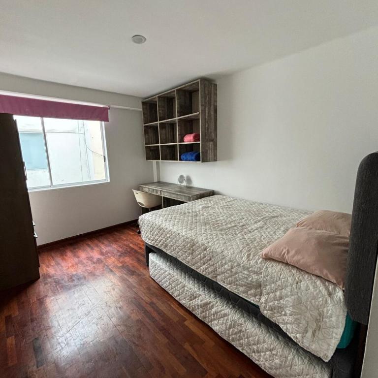 Apartment with 3 bedrooms near the sea in Miraflores - Three-Bedroom Apartment - 32