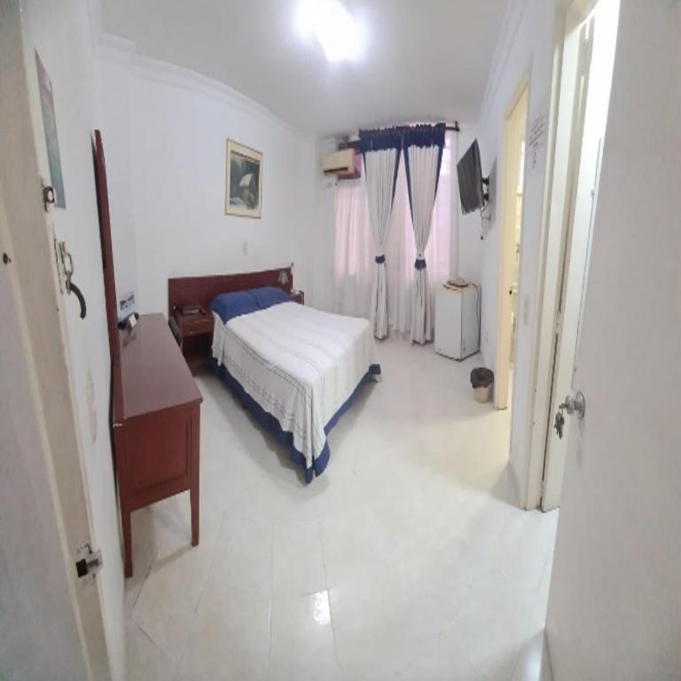 Croma Hotels Lord - Double Room - 1