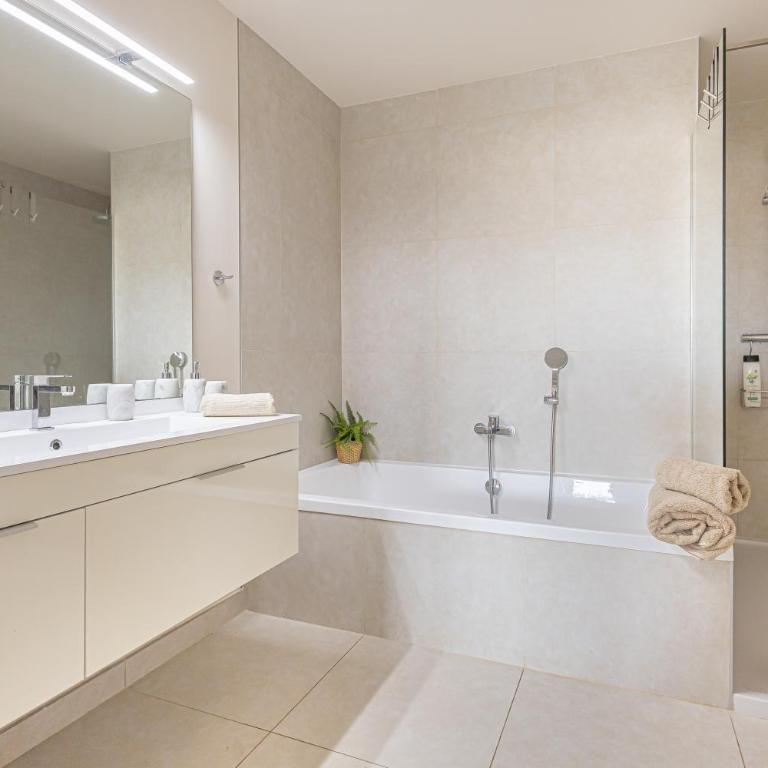 Lotus Jardinana Paradise - Happy Rentals - Apartamento con terraza - 7