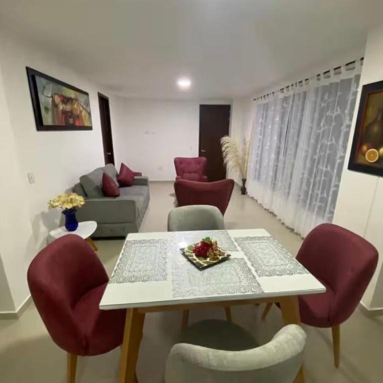 Confort y Ubicación Central - Apartamento en Bucaramanga - 2 Habitaciones - Two-Bedroom Apartment - 13