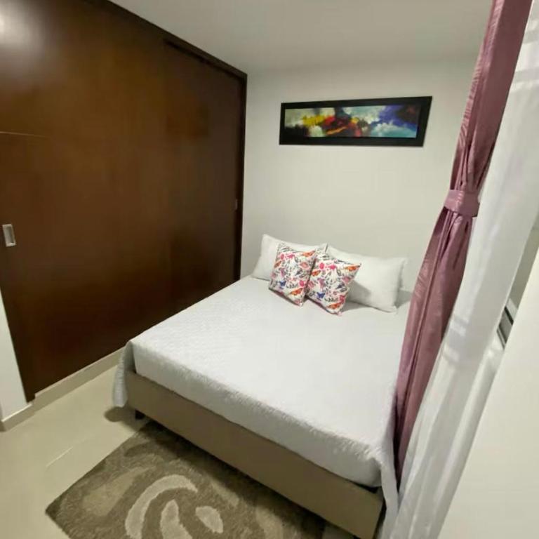 Confort y Ubicación Central - Apartamento en Bucaramanga - 2 Habitaciones - Two-Bedroom Apartment - 6