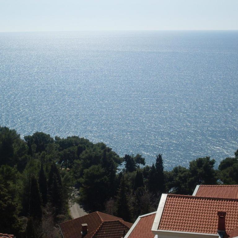 Apartments Popovic - Triple Room with Balcony and Sea View - 1
