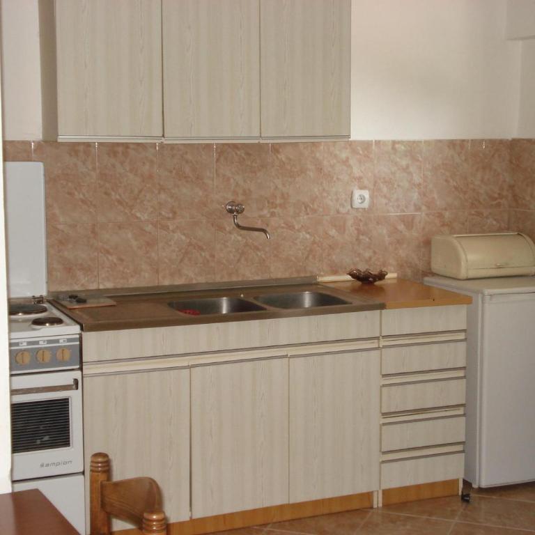 Apartments Popovic - Studio Apartment with Balcony and Sea View - 6