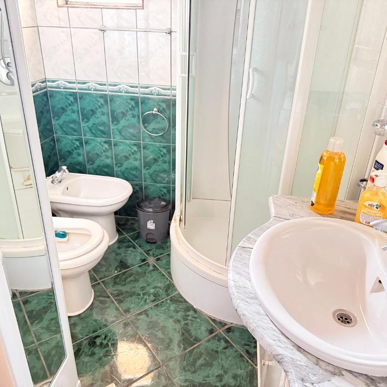 Charming terrace studio - Apartman sa 1 Spavaćom Sobom - 3