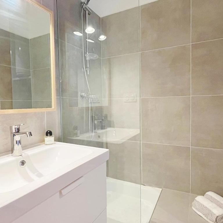 Appartement 4 personnes - vue mer - Théoule sur mer - FIGUEIRETTE - Appartement 1 Chambre - 11