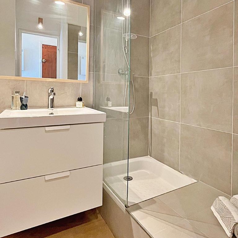 Appartement 4 personnes - vue mer - Théoule sur mer - FIGUEIRETTE - Appartement 1 Chambre - 13