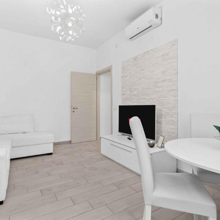 Apartment - Parking and Free Wifi - Appartamento con 1 Camera da Letto - 15