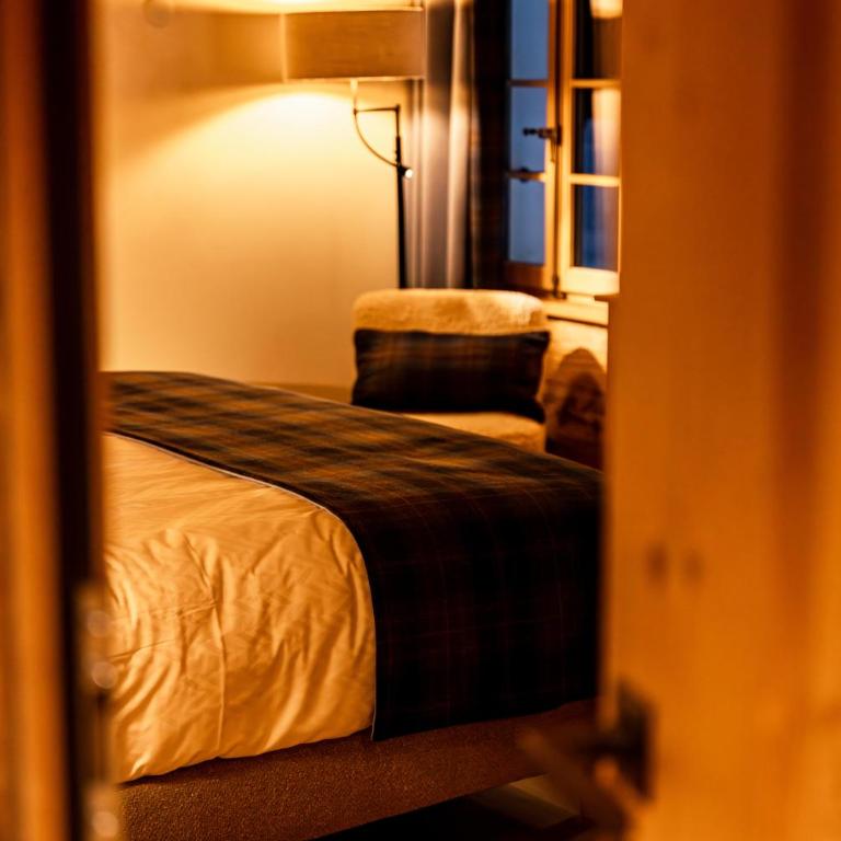 Au 17 Chambre d'hôtes, Rte du Village 17, 1875 Morgins - Superior Dreibettzimmer - 1