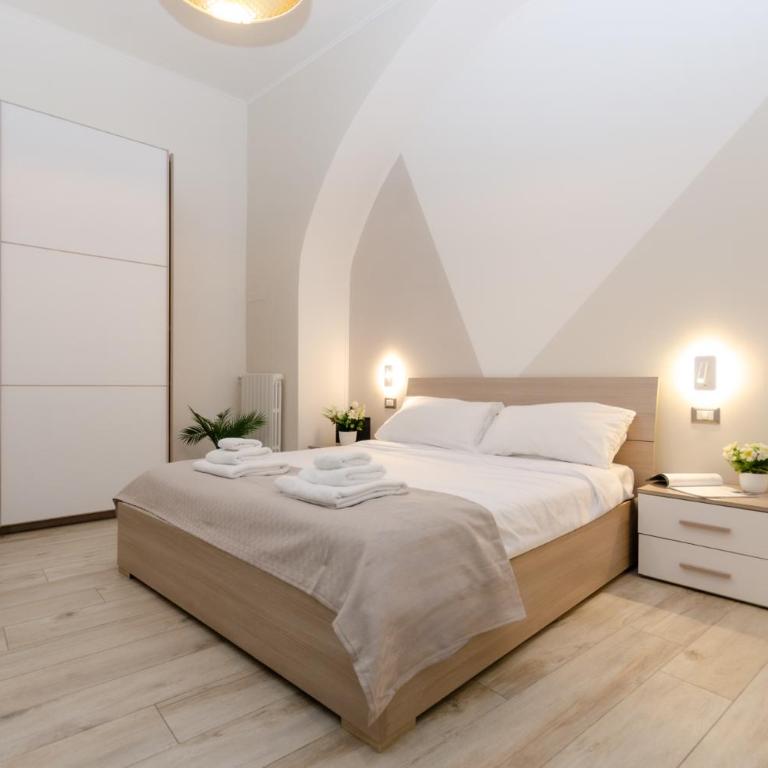 VivimiHome - Duomo Cioffi House Residence - Appartamento con 2 Camere da Letto - 3