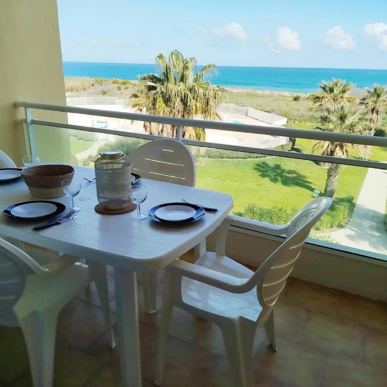 Splendide vue mer pour ce T2 dans résidence avec piscine - 4GOEL248 - Appartamento con Vista Mare - 1