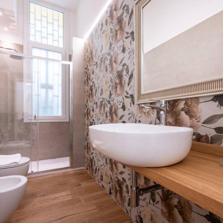 L'Eco del Centro Charme nel cuore di Napoli - Double Room with Extra Bed - 8