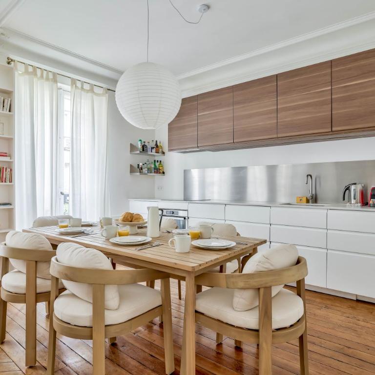 Spacious and Charming 2BR Apartment - Paris 16th - Appartement Supérieur 2 Chambres - 8
