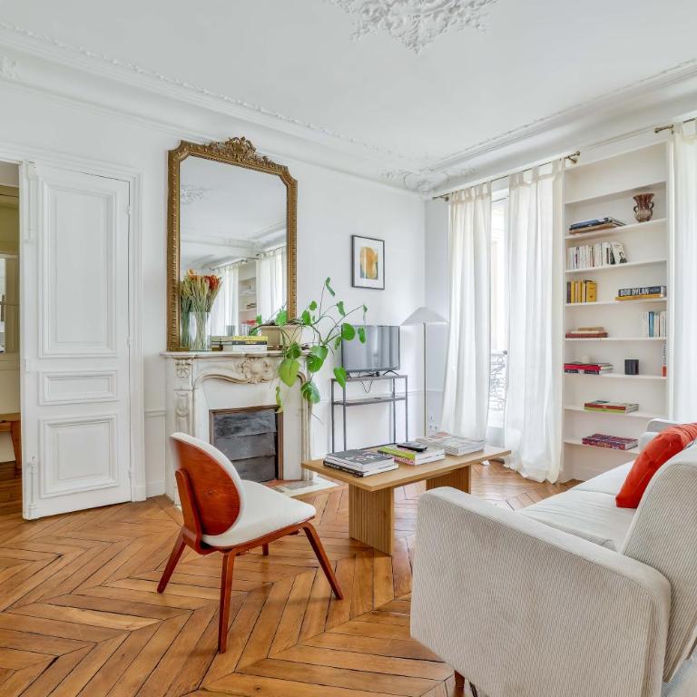 Spacious and Charming 2BR Apartment - Paris 16th - Appartement Supérieur 2 Chambres - 2