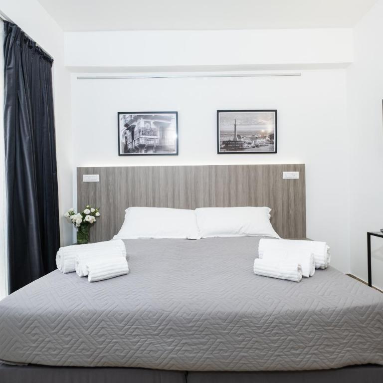 Talìa Rooms and Gallery - Deluxe Room - 1